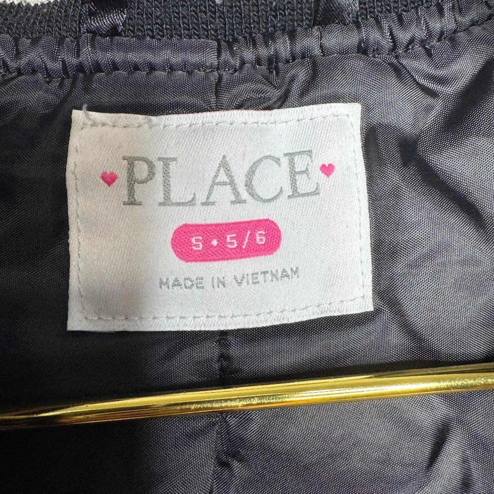The Childrens Place Size 5/6 Leopard‎ print full Zip Bomber Jacket